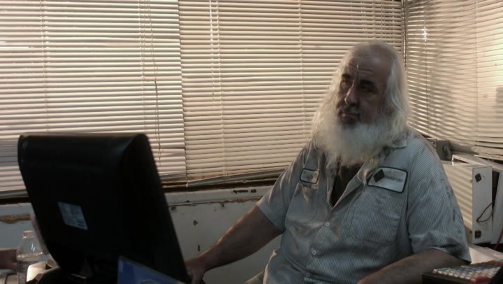 Inside SchleFaZ: Zombie Shark